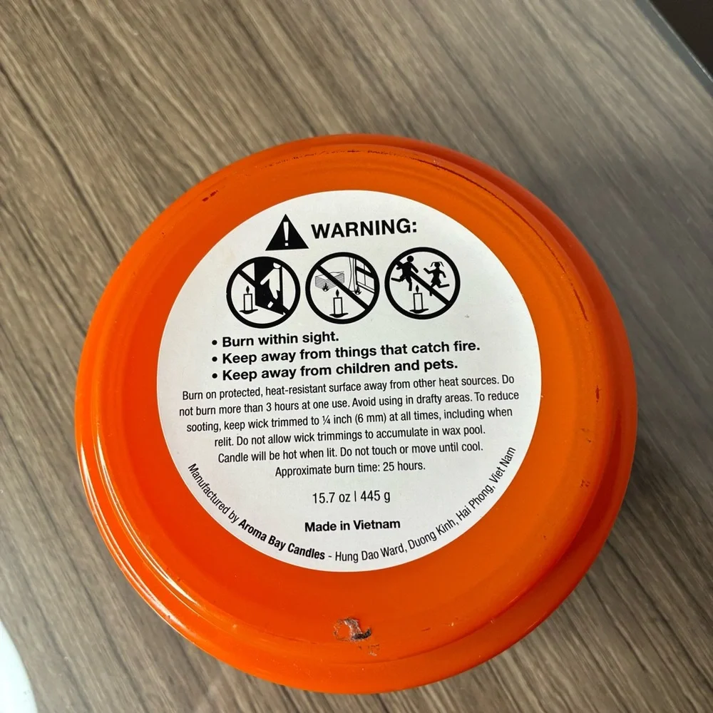NWT Blissliving Large Pumpkin Scented Candle - Orange - Picture 4 of 4